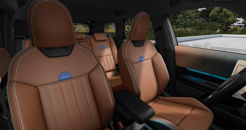 MINI Countryman cena 175700 przebieg: 5, rok produkcji 2024 z Frombork małe 11